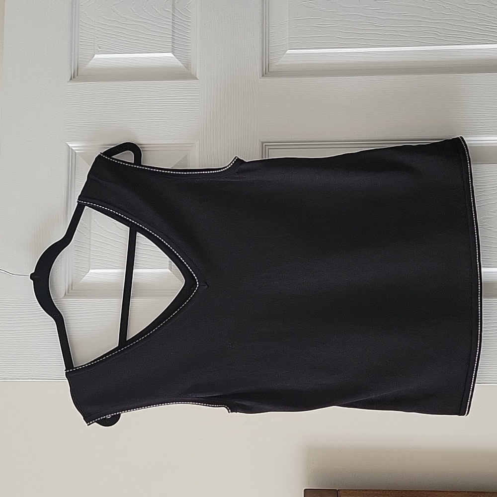 Sleeveless Black Blouse w White Stitching detail Jones New York Suit Size 12